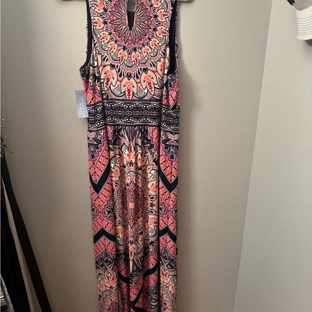 London Times Coral, Navy & Cream Mandala Print Maxi Dress - Picture 2 of 4